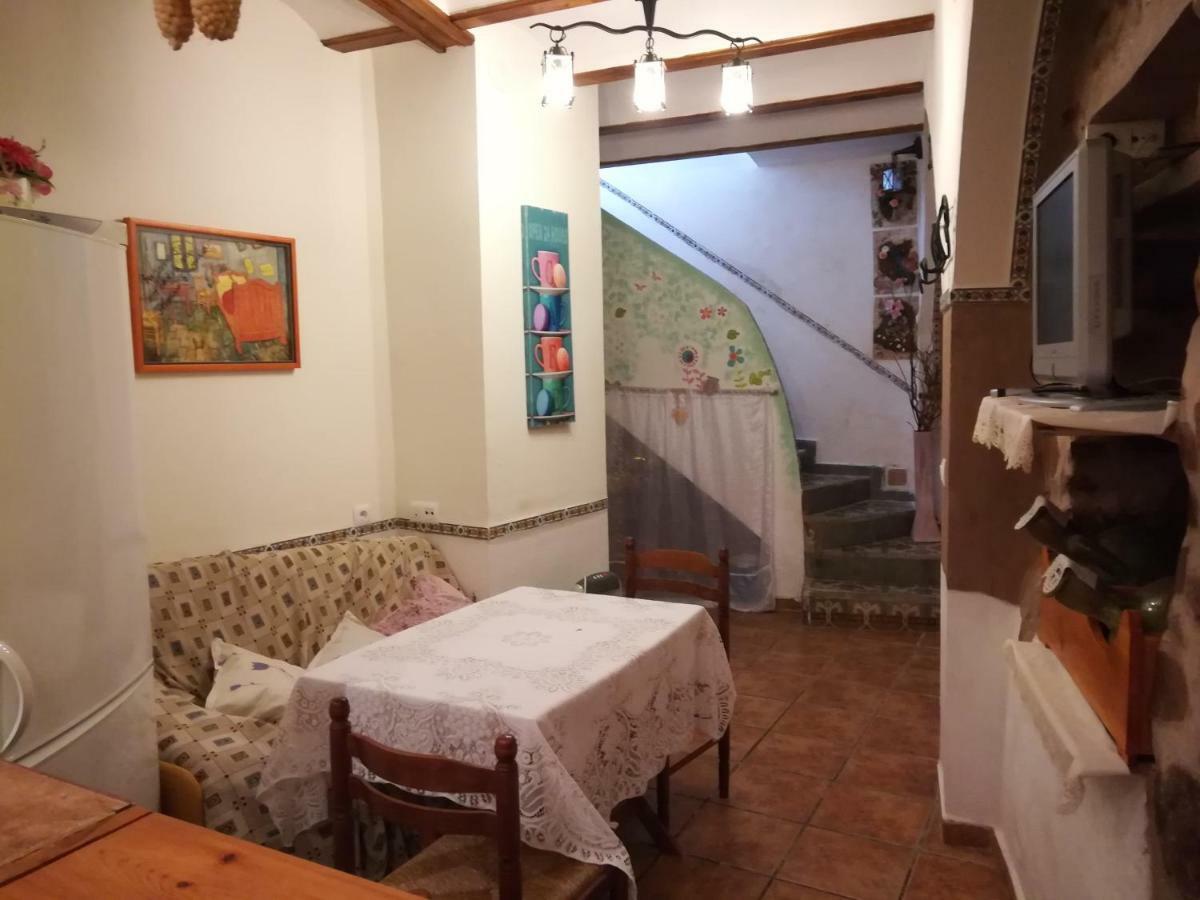 Los Angeles Del Romero Guest House Gatova Exterior photo